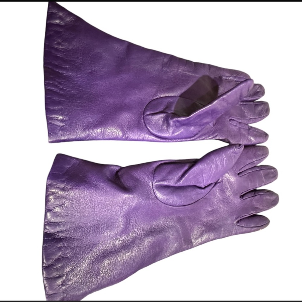Sak’s Fifth Avenue purple leather cashmere lined size 7 gloves
